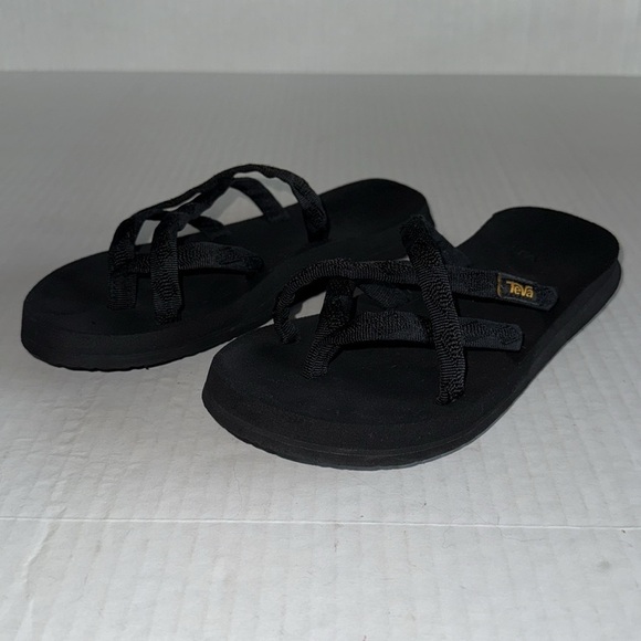 Teva Olowahu Black Flip Flops - Picture 4 of 11